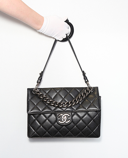Chunky Chain Flap Bag, front view